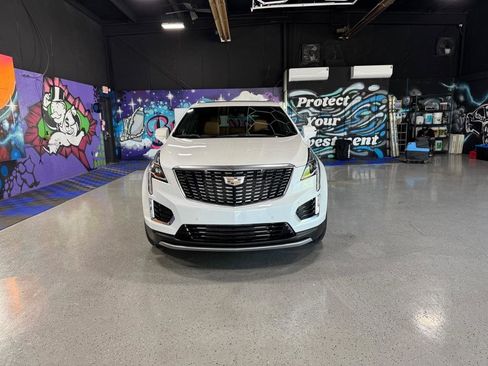 Used 2023 Cadillac XT5 Premium Luxury w/ LPO, Floor Liner Package AWD/4WD image 8