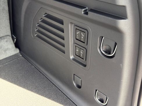 New 2026 Chevrolet Traverse RS image 30