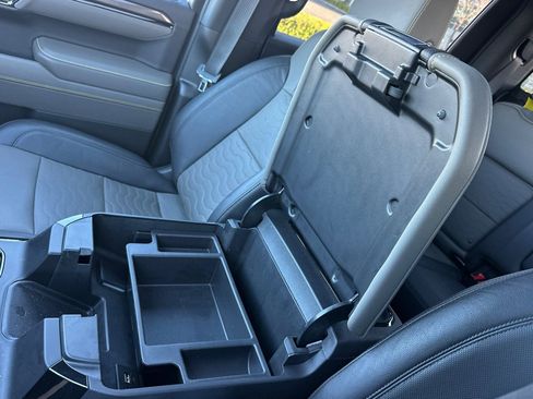 Certified 2023 Chevrolet Silverado 1500 ZR2 w/ Technology Package image 32