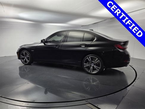 Certified 2023 BMW 330e w/ Premium Package image 7