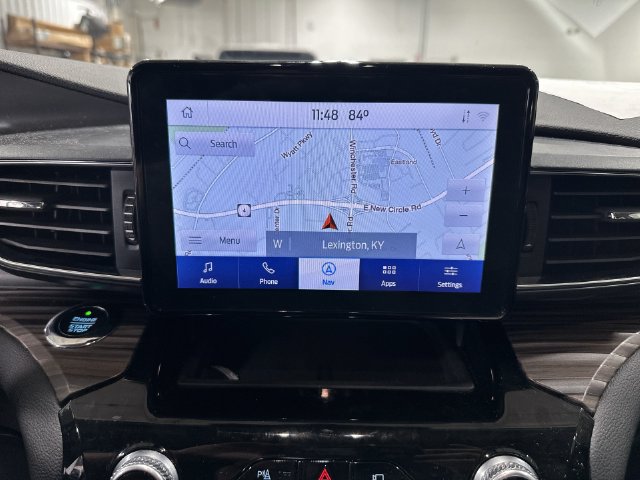 Used 2021 Ford Explorer Limited w/ Equipment Group 301A AWD/4WD image 24