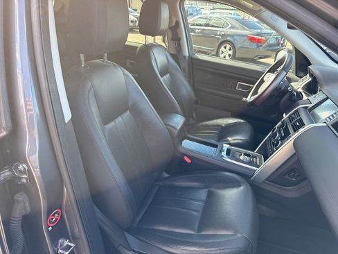 Used 2016 Land Rover Discovery Sport HSE image 21