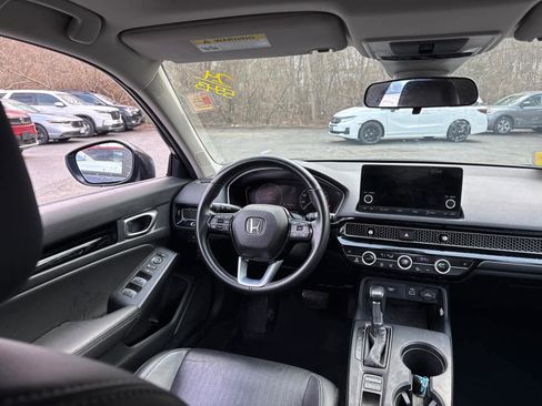 Used 2024 Honda Civic EX-L image 32