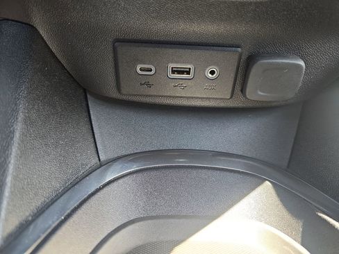 Used 2024 Chevrolet Malibu LT image 25