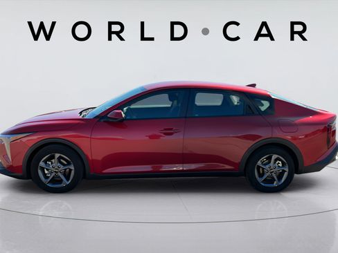 Certified 2025 Kia K4 FWD image 5