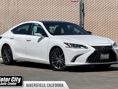 Certified 2025 Lexus ES 350 w/ Premium Package