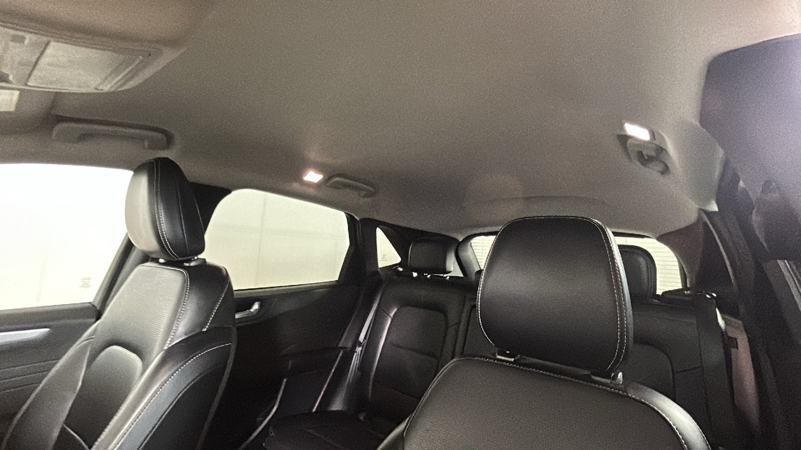 Used 2024 Ford Escape Platinum AWD/4WD image 15