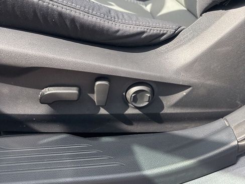 Used 2024 Subaru Outback Premium AWD/4WD image 14