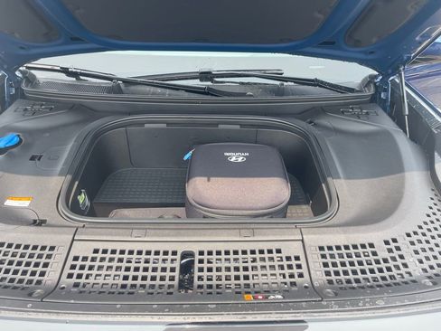 New 2026 Hyundai Ioniq 9 SE AWD/4WD image 10