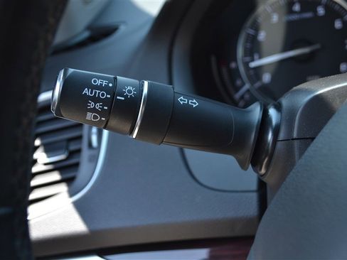 Used 2015 Acura TLX V6 w/ Technology Package image 17