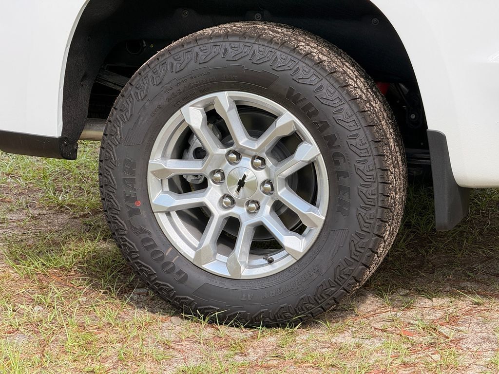 New 2026 Chevrolet Silverado 1500 RST AWD/4WD image 13