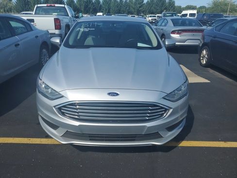 Used 2017 Ford Fusion S FWD image 2