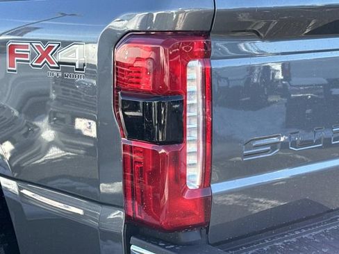 New 2026 Ford F250 Lariat w/ Chrome Package image 9