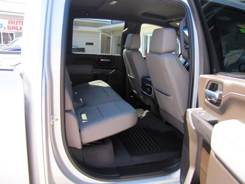 Used 2022 Chevrolet Silverado 3500 LTZ w/ LTZ Plus Package AWD/4WD image 8