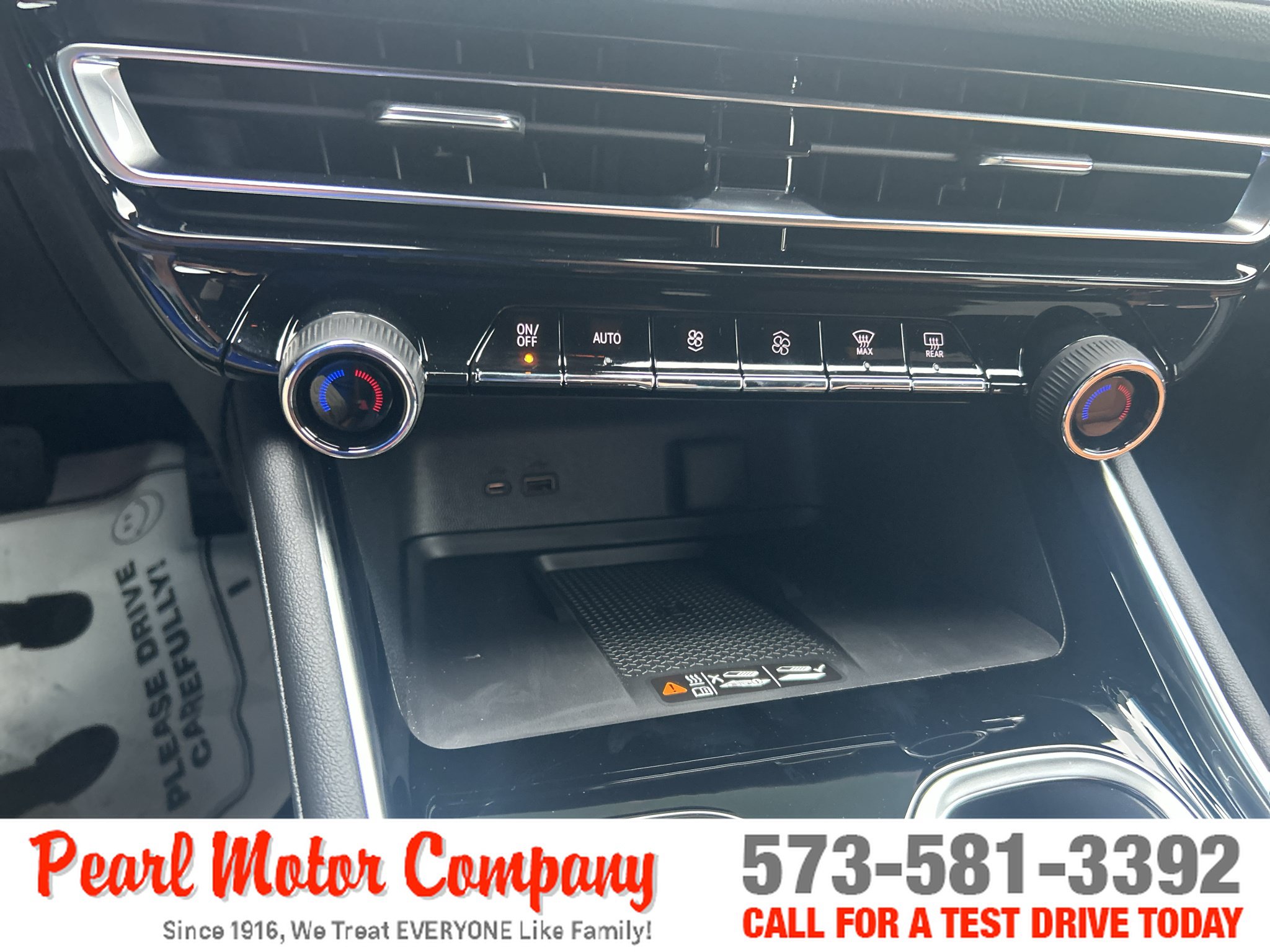 New 2027 Chevrolet Traverse Z71 w/ Driver Confidence Package AWD/4WD image 19