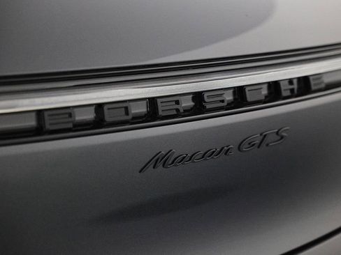 New 2026 Porsche Macan GTS image 14