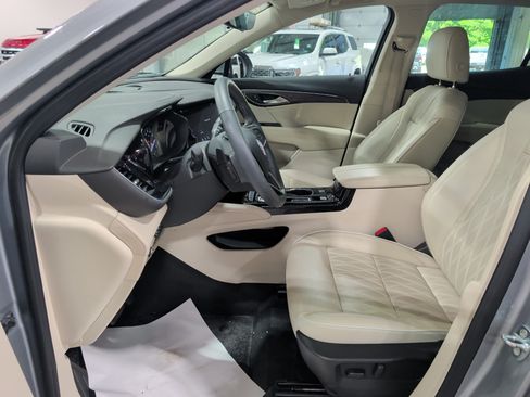 Used 2023 Buick Envision Avenir AWD/4WD image 7