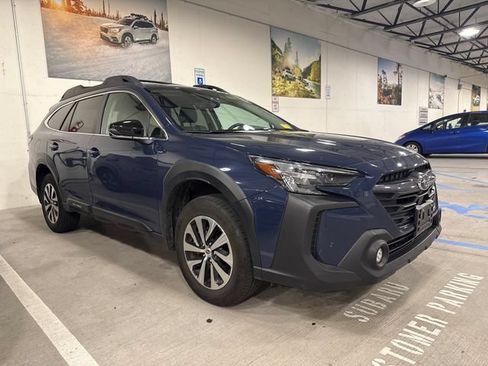 Used 2024 Subaru Outback Premium AWD/4WD image 1
