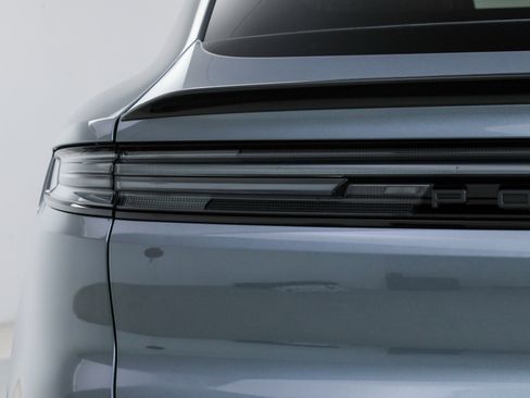 Used 2026 Porsche Cayenne GTS image 17