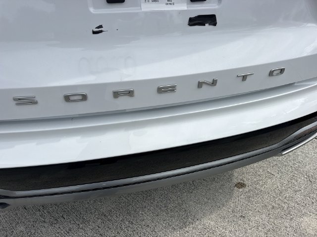 Used 2022 Kia Sorento EX w/ Panoramic Sunroof Package FWD image 26