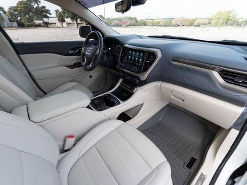 Used 2022 GMC Acadia Denali w/ Denali Ultimate Package image 26