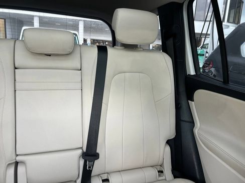 Used 2023 Mercedes-Benz GLB 250 image 14