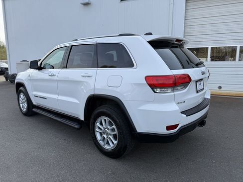 Used 2018 Jeep Grand Cherokee Laredo image 4