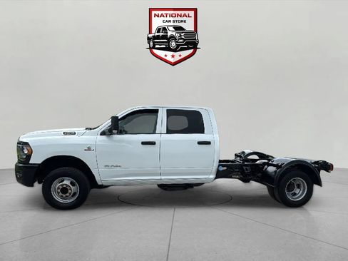 Used 2022 RAM 3500 Tradesman image 23