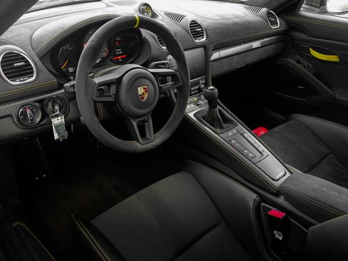 Certified 2024 Porsche 718 Cayman GT4 RS image 4