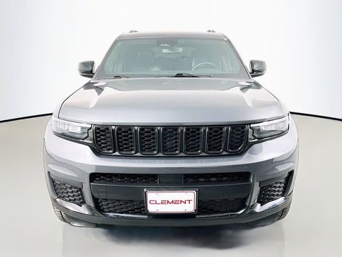 Used 2023 Jeep Grand Cherokee L Laredo AWD/4WD image 3