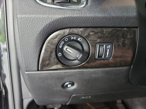 Used 2015 Dodge Durango Limited w/ Nav & Power Liftgate Group RWD image 13