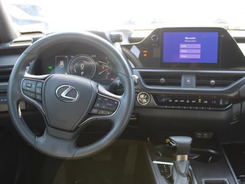 Certified 2024 Lexus UX 250h FWD image 14