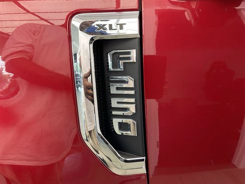 Used 2020 Ford F250 XLT w/ XLT Premium Package AWD/4WD image 25