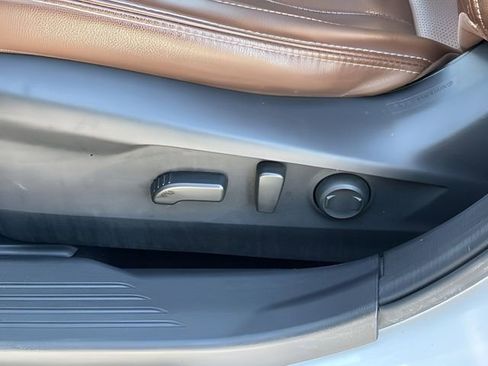 Used 2022 Subaru Outback Touring XT image 23