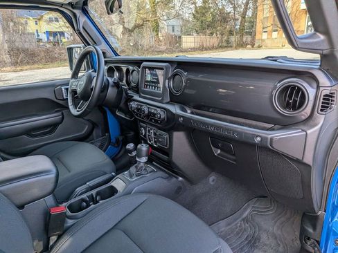 Certified 2021 Jeep Wrangler Unlimited Sport image 22