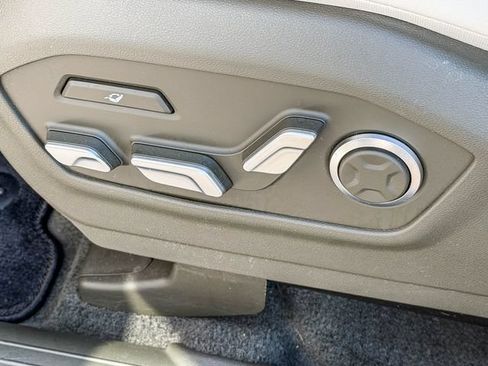 Certified 2025 Hyundai Santa Fe Calligraphy FWD image 25
