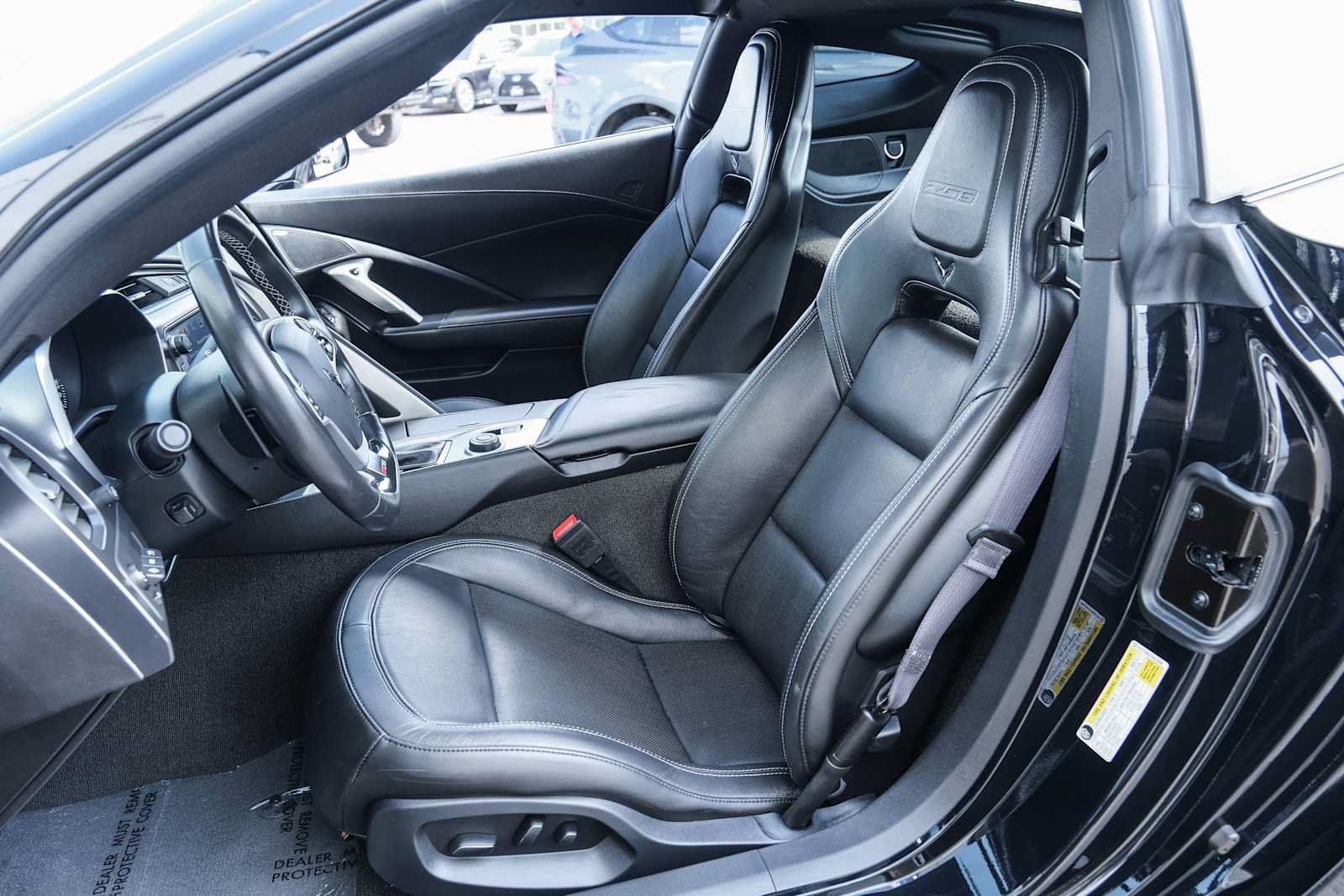 Used 2016 Chevrolet Corvette Z06 w/ 2LZ Preferred Equipment Group RWD image 26