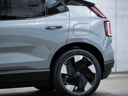 New 2026 Volvo EX30 Plus image 4