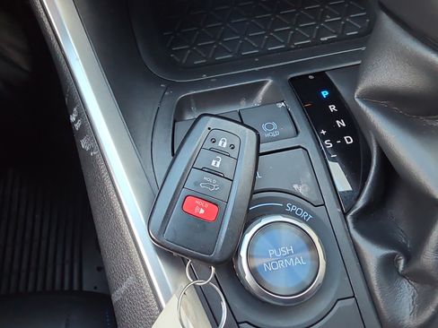 Used 2022 Toyota RAV4 XSE image 40