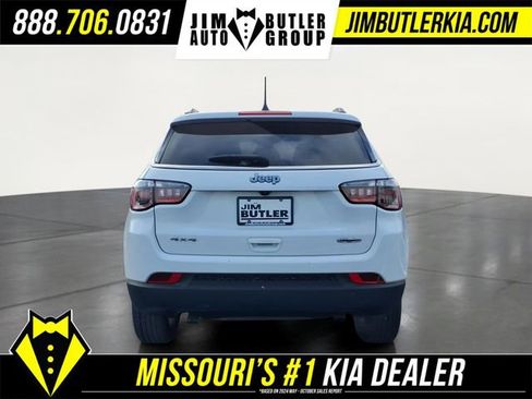 Used 2024 Jeep Compass Latitude image 21