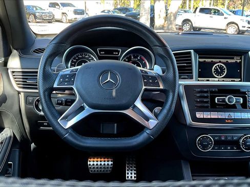 Used 2015 Mercedes-Benz ML 63 AMG 4MATIC image 5