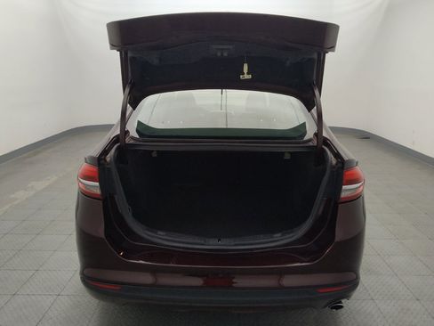 Used 2018 Ford Fusion SE FWD image 29