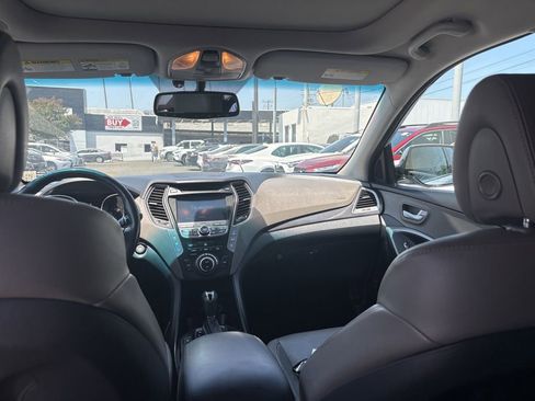 Used 2016 Hyundai Santa Fe Limited w/ Option Group 04 FWD image 14