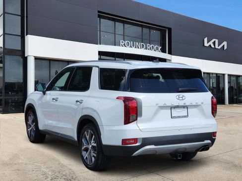 Used 2022 Hyundai Palisade SEL w/ 8P Bench Seat Package FWD image 6