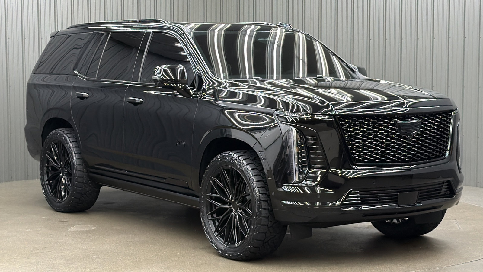 Used 2026 Cadillac Escalade Platinum Sport w/ LPO, ONYX Package AWD/4WD image 7