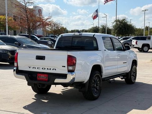 Used 2023 Toyota Tacoma SR5 RWD image 6