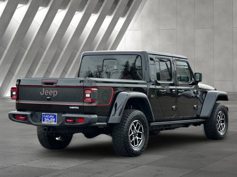 Used 2024 Jeep Gladiator Rubicon w/ Technology Group image 3