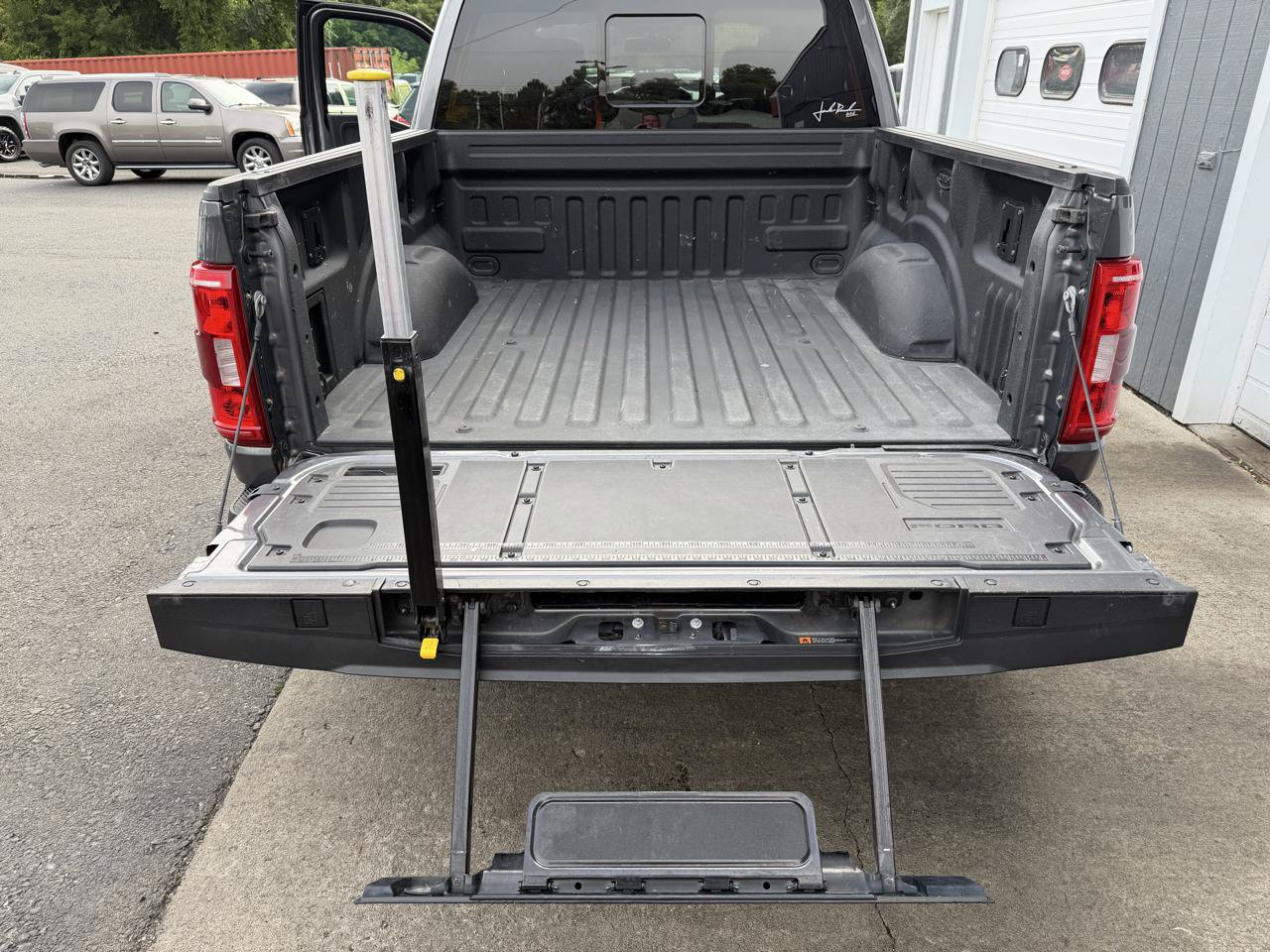 Used 2021 Ford F150 XLT w/ Equipment Group 302A High AWD/4WD image 26