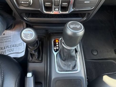Certified 2021 Jeep Wrangler Unlimited Sahara AWD/4WD image 21