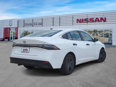 New 2027 Nissan Sentra S w/ Floor Mat Package FWD image 5